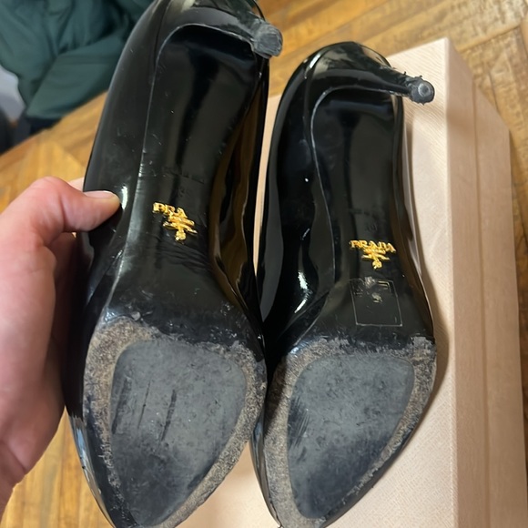 Prada Black Vernice Pump size 39 - Picture 6 of 13